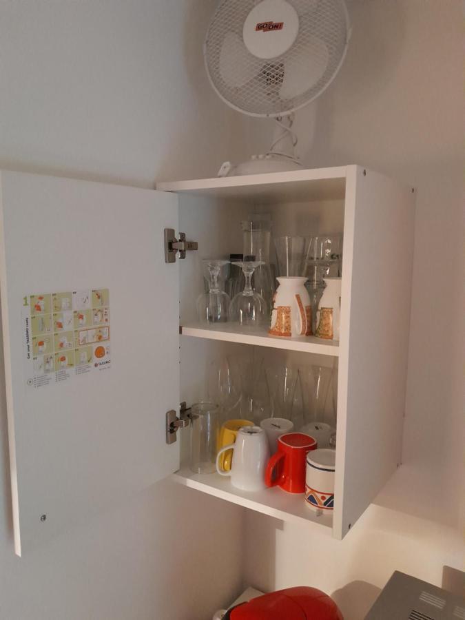 Apartment Mit Kueche Und Balkon Oder Terrasse, Ruhig Und Gut Erreichbar ピディング エクステリア 写真