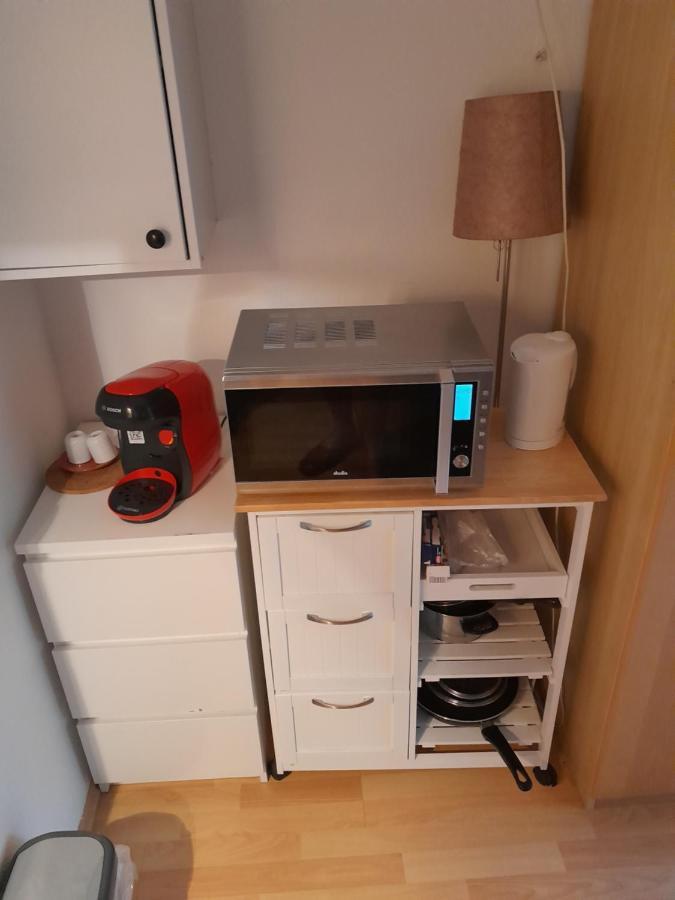 Apartment Mit Kueche Und Balkon Oder Terrasse, Ruhig Und Gut Erreichbar ピディング エクステリア 写真